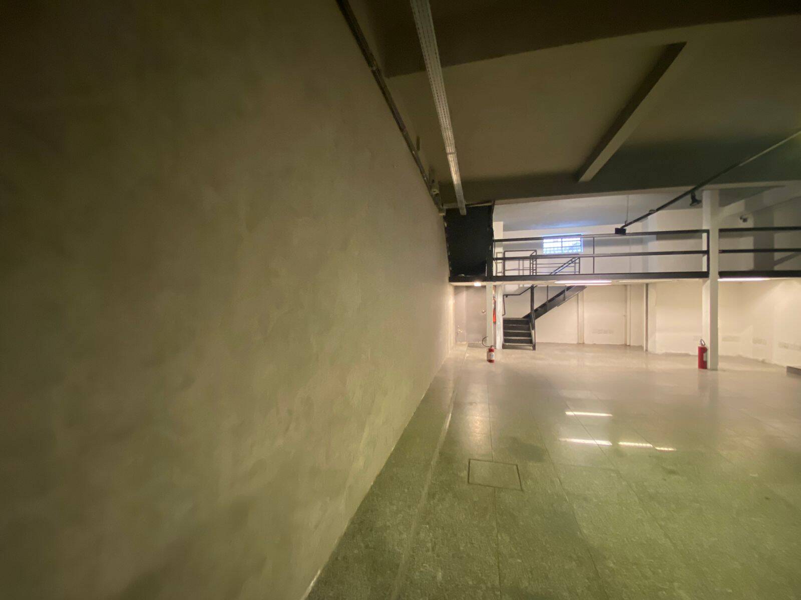 Sala comercial para alugar, 197,00m² - Centro,