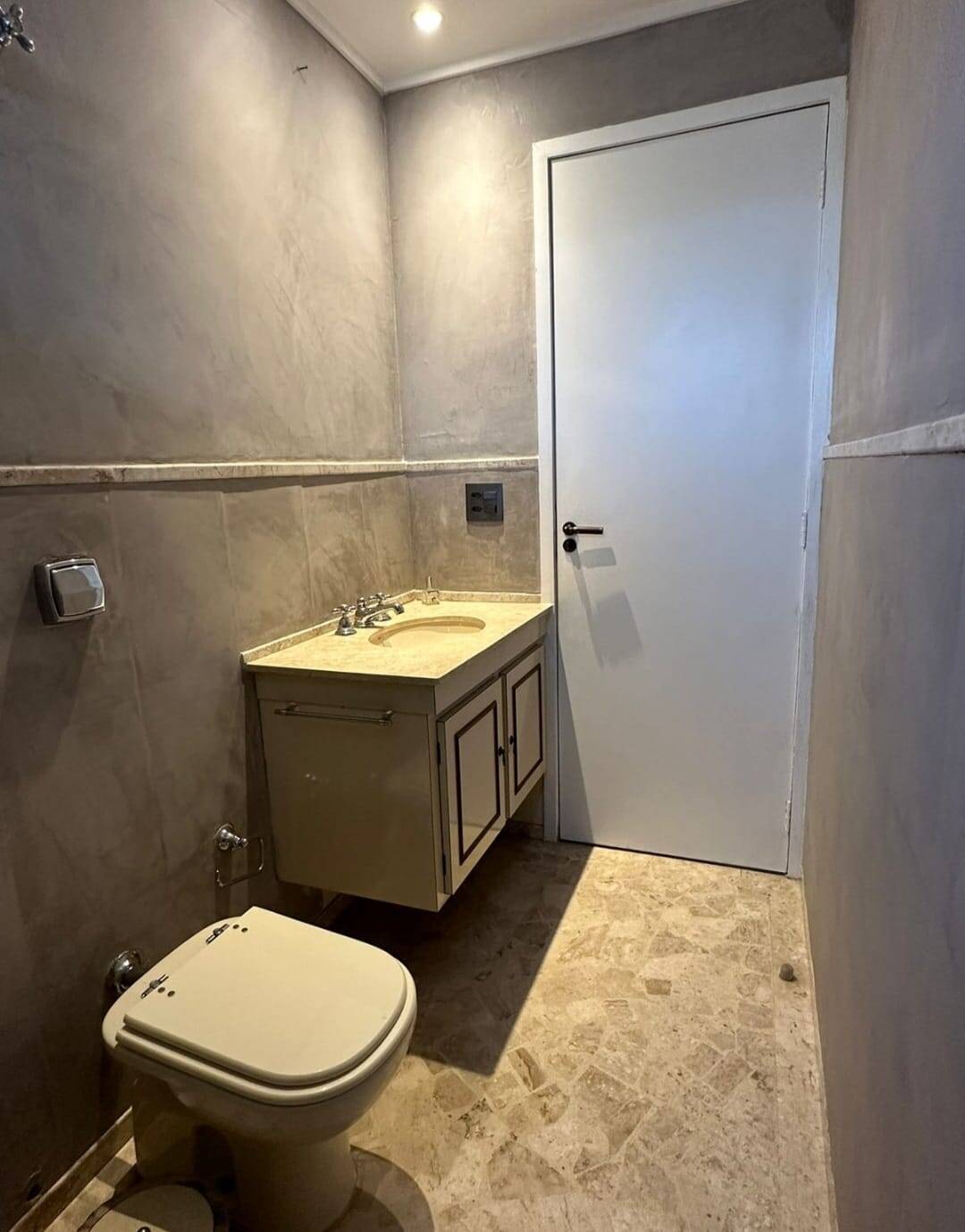  - Apartamento a venda no Itaim , 105m2 , 2 dormitórios ,1 suíte , 2 vagas