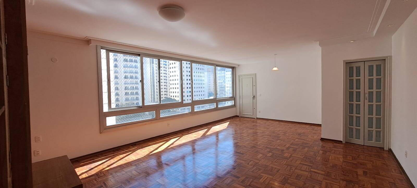 Apartamento para alugar com 3 quartos, 140m² - Jardim Paulista,