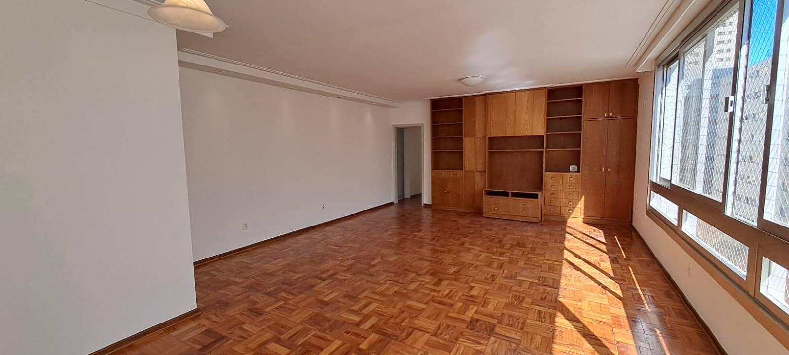 Apartamento para alugar com 3 quartos, 140m² - Jardim Paulista,