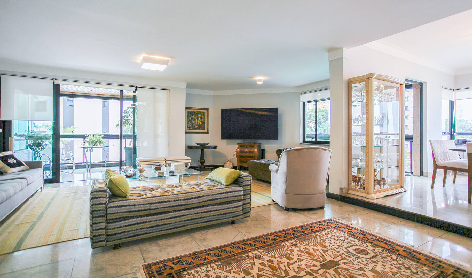 Apartamento à venda com 5 quartos, 330m² - Jardim Vila Mariana,