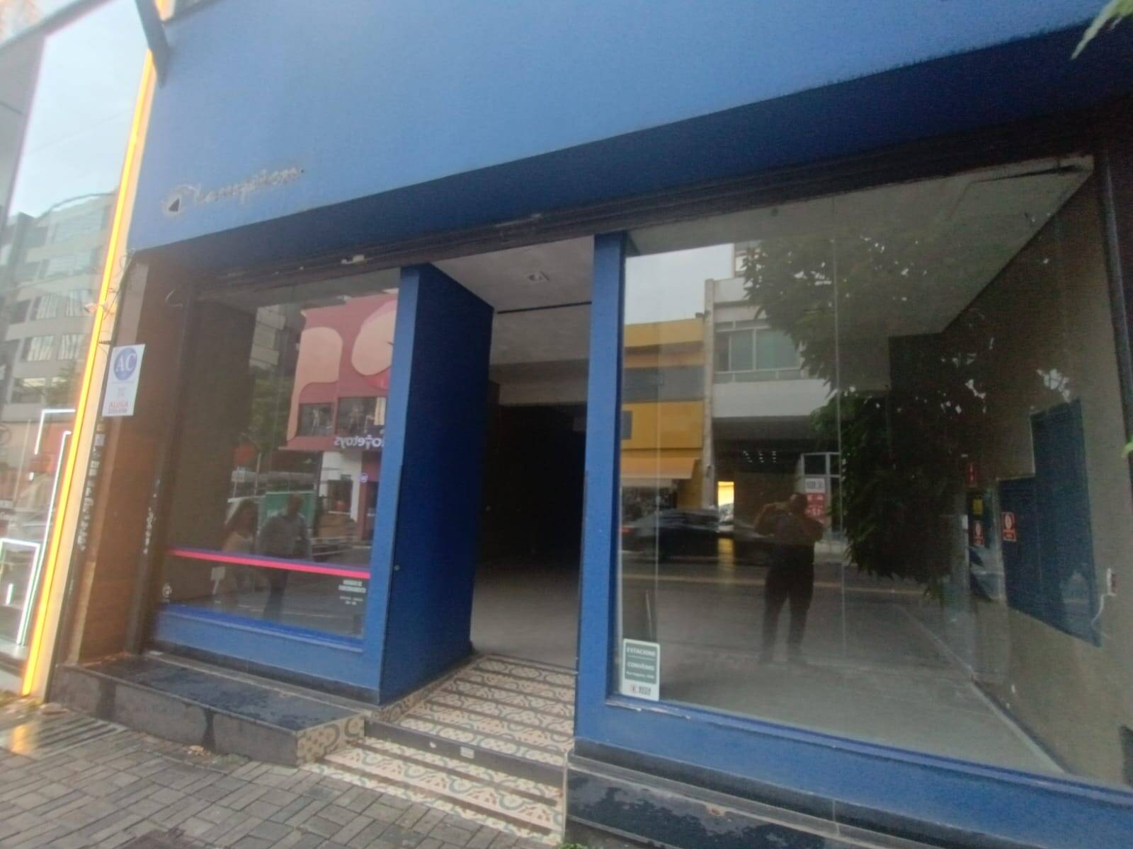 Ponto Comercial para alugar, 470m² - Cerqueira César,