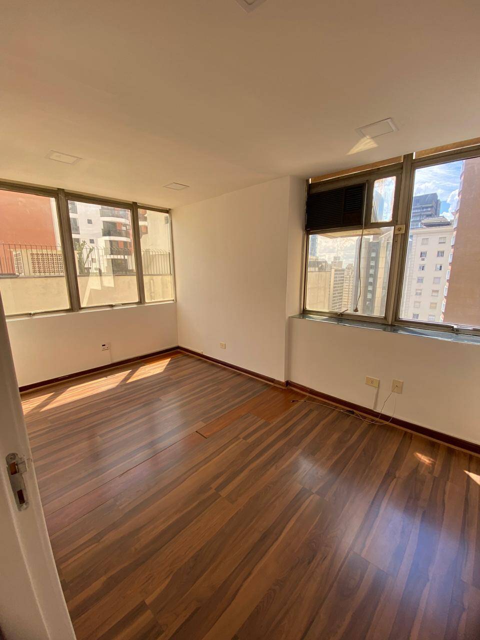  - Conjunto comercial reformado a venda no Jardim Paulista 60m²