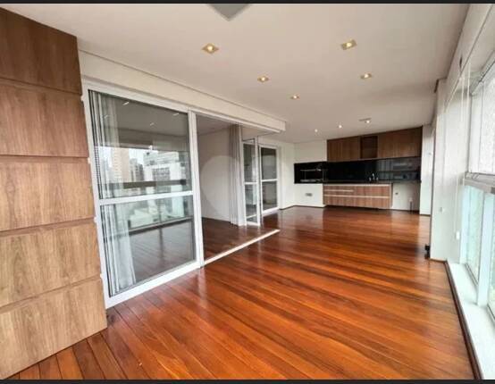 Apartamento à venda com 4 quartos, 210,00m² - Vila Olímpia,