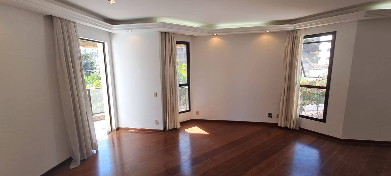 Apartamento à venda com 4 quartos, 157m² - Vila Mariana,