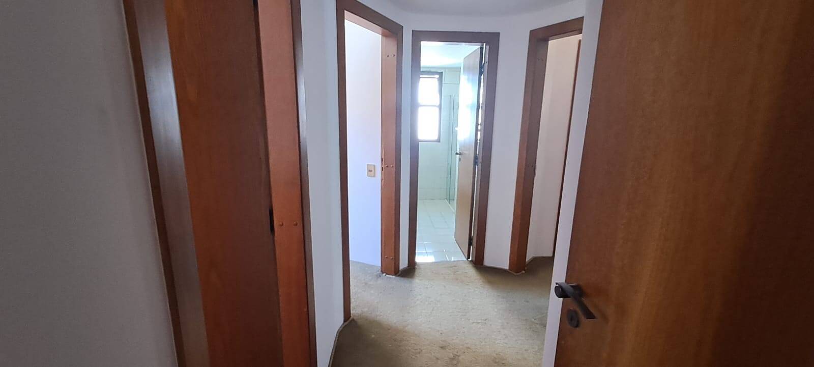  - APARTAMENTO VENDE, ACLIMAÇÃO,4 DORMS (2 SUITES) , 3 VAGAS, 1POR ANDAR,157M2