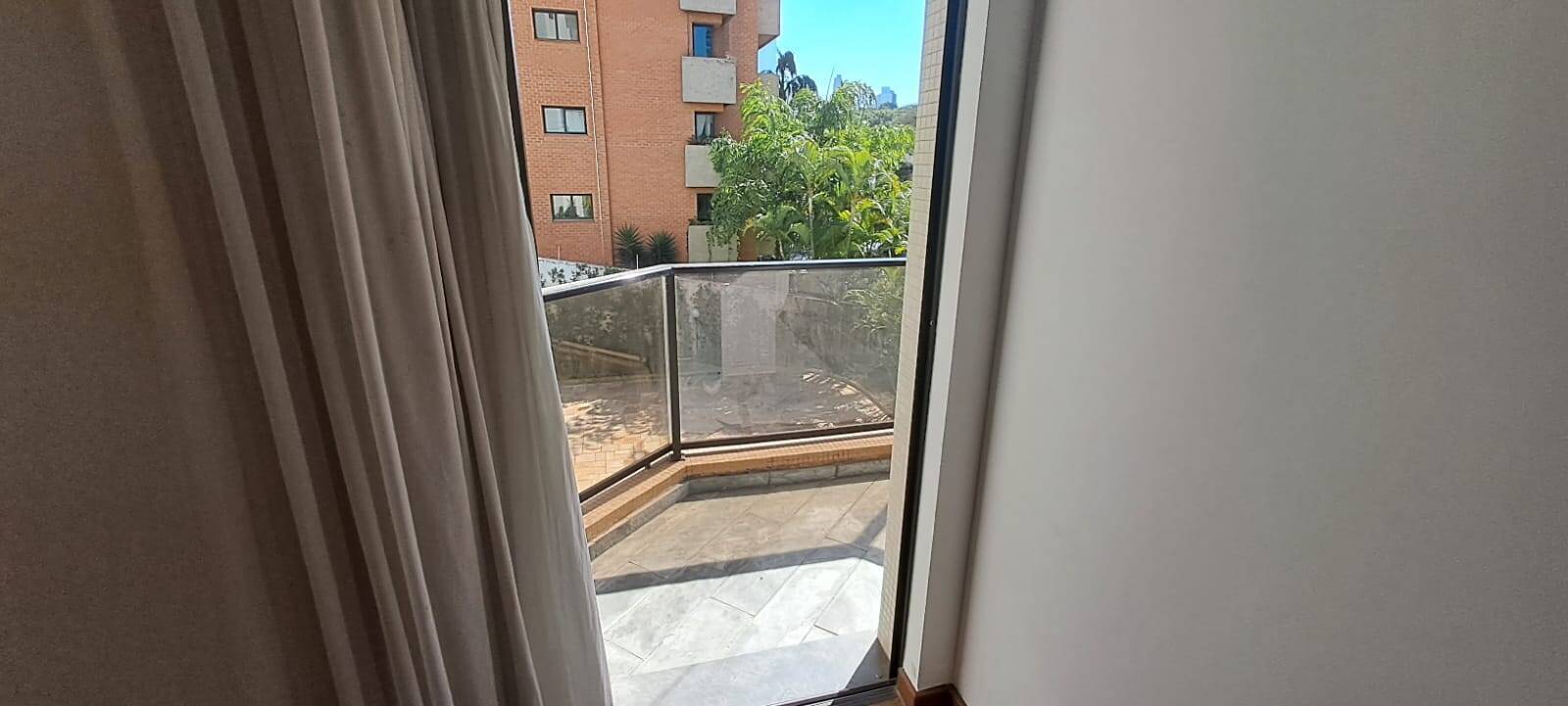 Apartamento à venda com 4 quartos, 157m² - Vila Mariana,