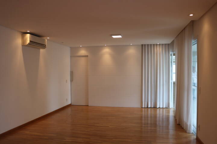Apartamento para alugar com 4 quartos, 210,00m² - Vila Olímpia,