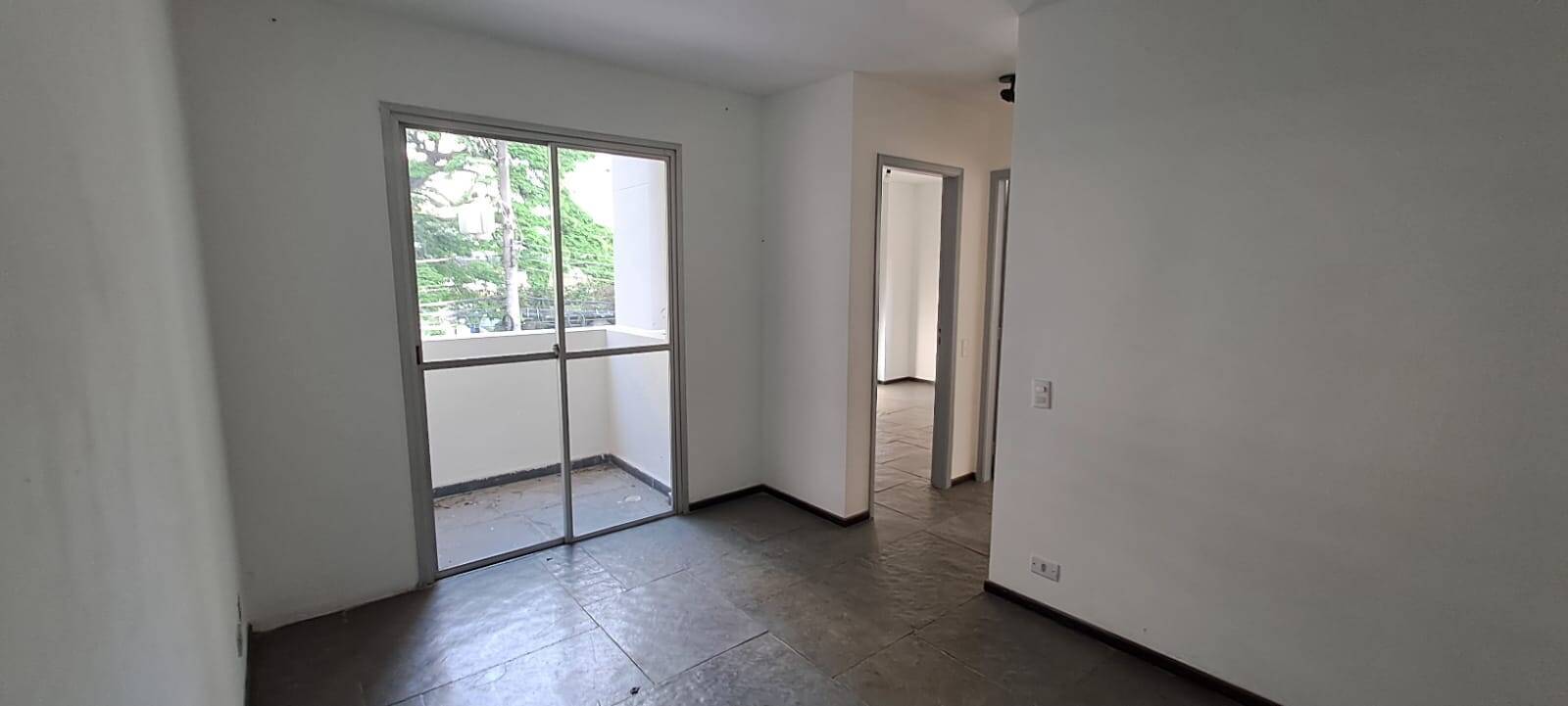 Apartamento à venda com 2 quartos, 51m² - Vila Uberabinha,