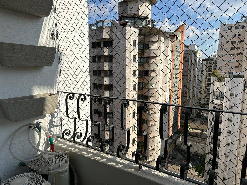 Apartamento para alugar com 2 quartos, 87m² - Moema,