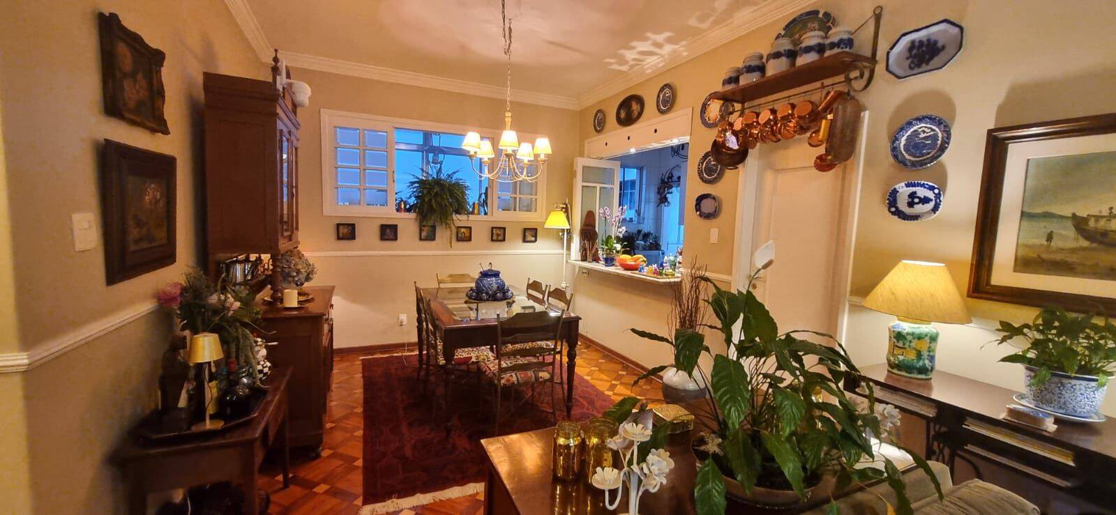 Apartamento à venda com 2 quartos, 113m² - Cerqueira César,