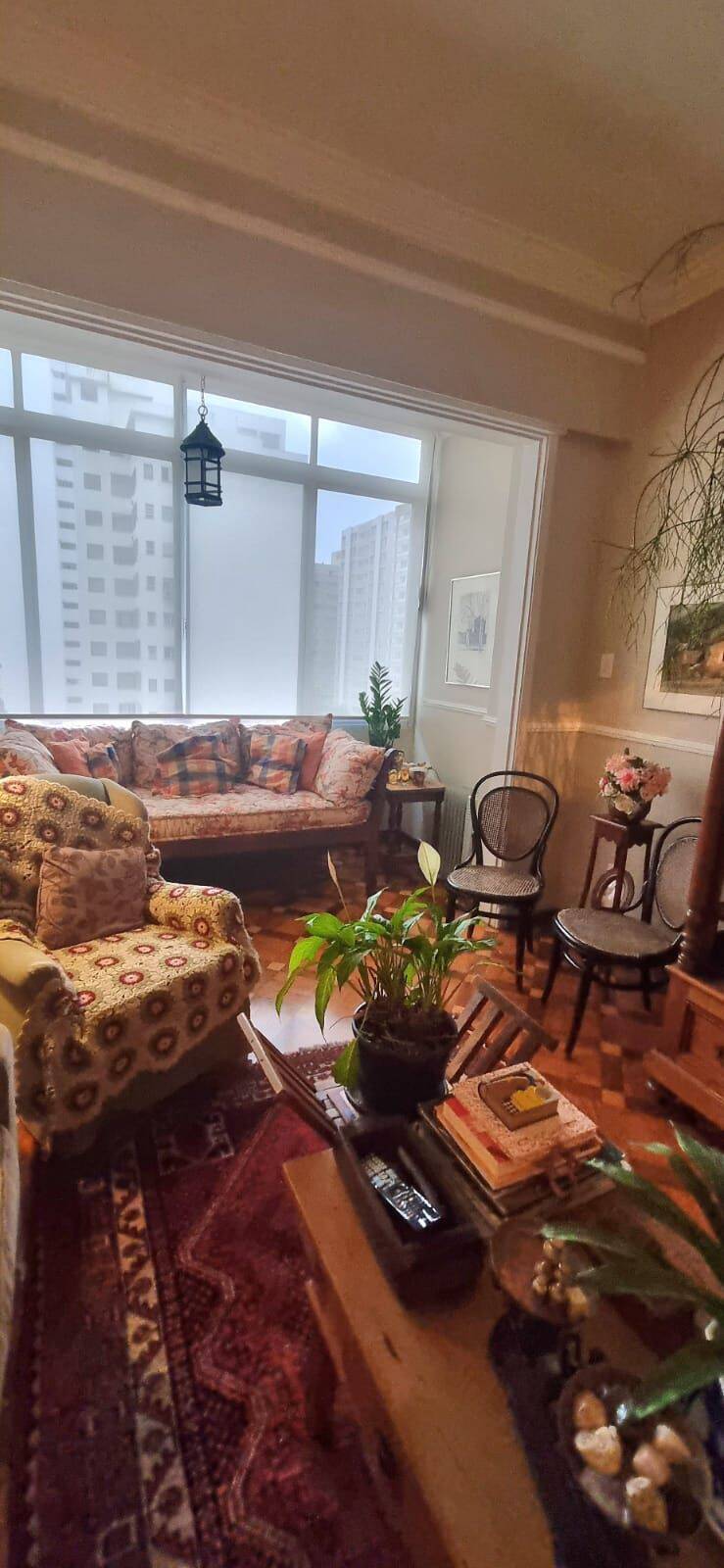 Apartamento à venda com 2 quartos, 113m² - Cerqueira César,