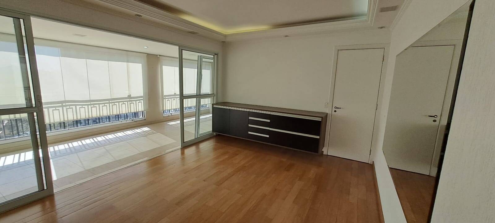 Apartamento à venda com 3 quartos, 170m² - Vila Firmiano Pinto,