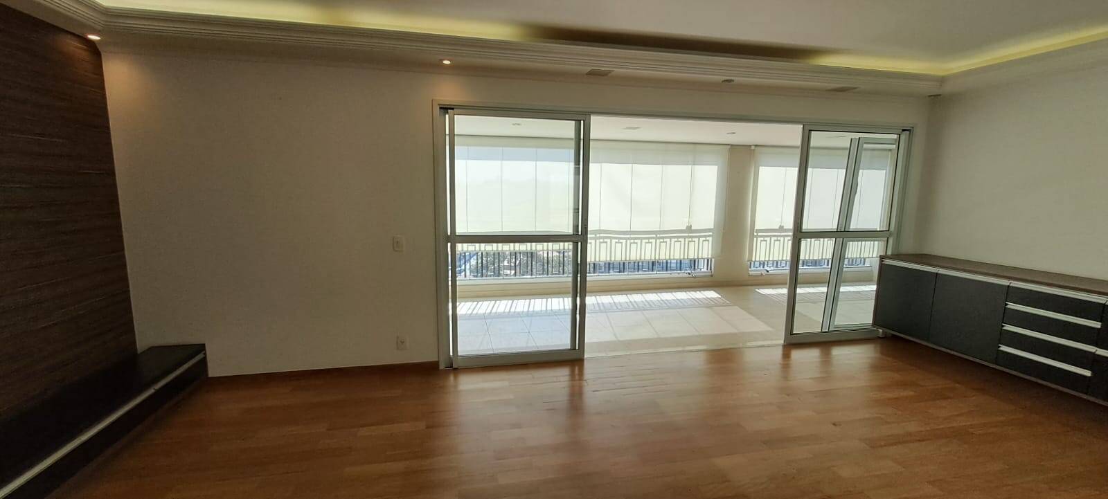 Apartamento à venda com 3 quartos, 170m² - Vila Firmiano Pinto,