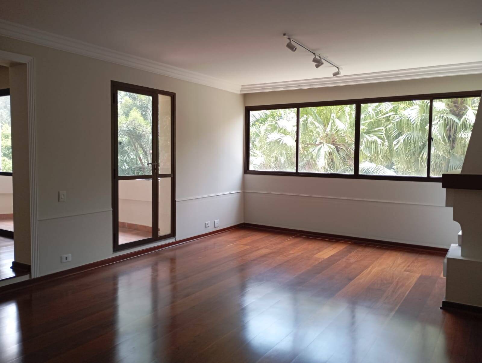 Apartamento à venda com 4 quartos, 210m² - Vila Andrade,