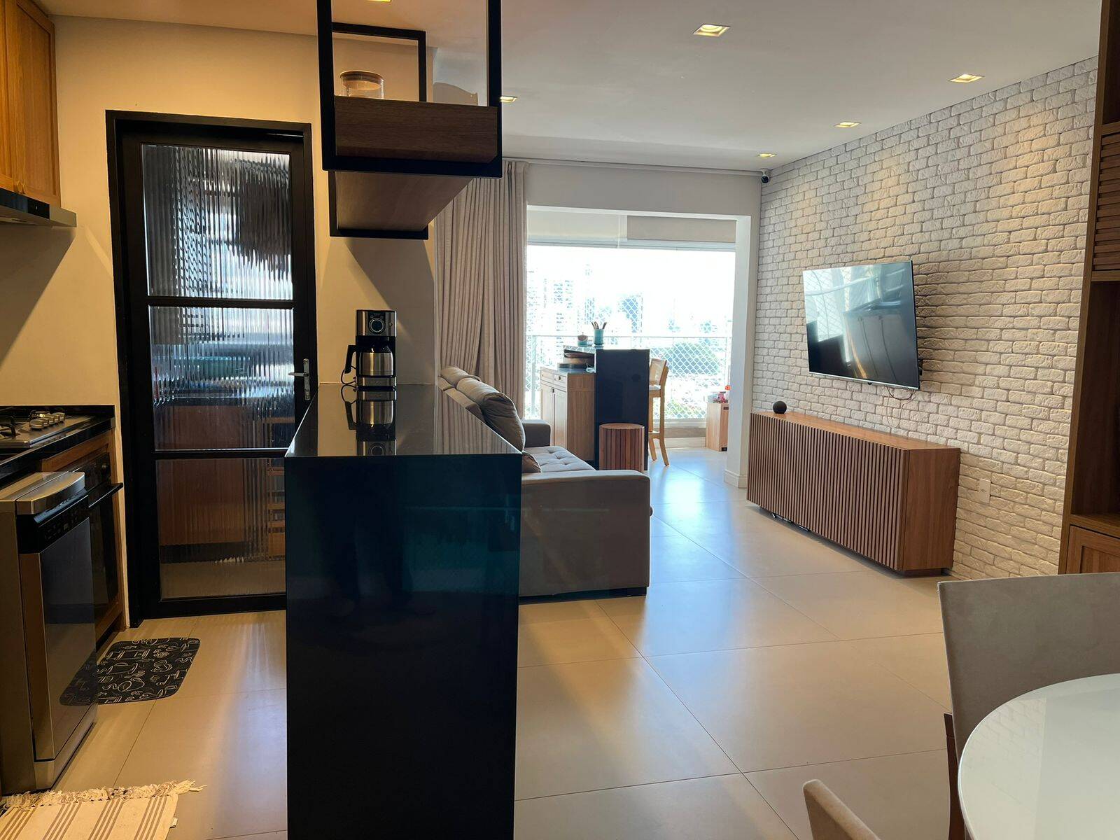  - Apartamento 'A Venda com 3 dormitórios e 2 vagas