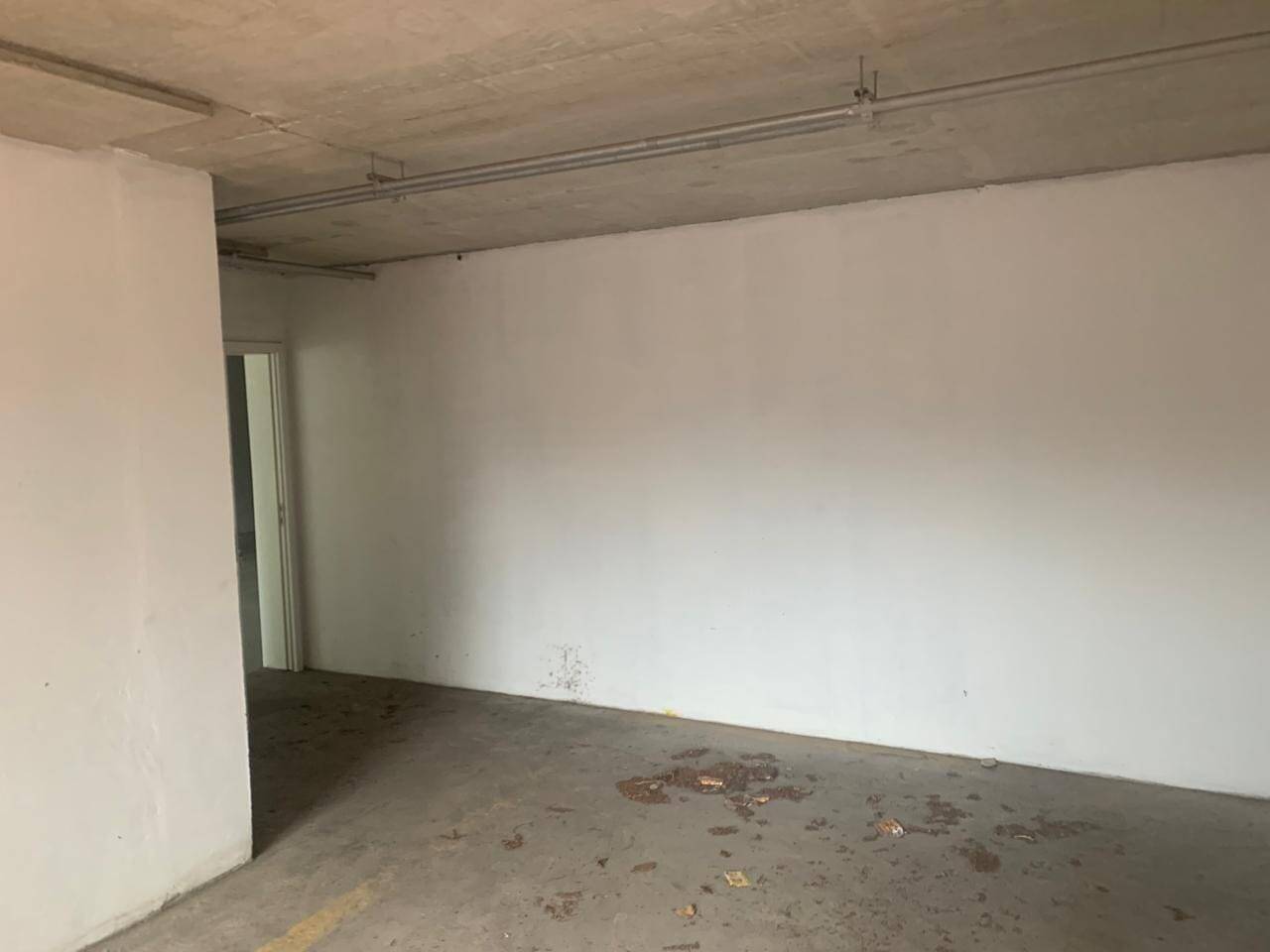  - LOJA  TERREA ,SUMAREZINHO , ALUGA , 2  BANHEIROS,1 VAGA COBERTA  ,142M2