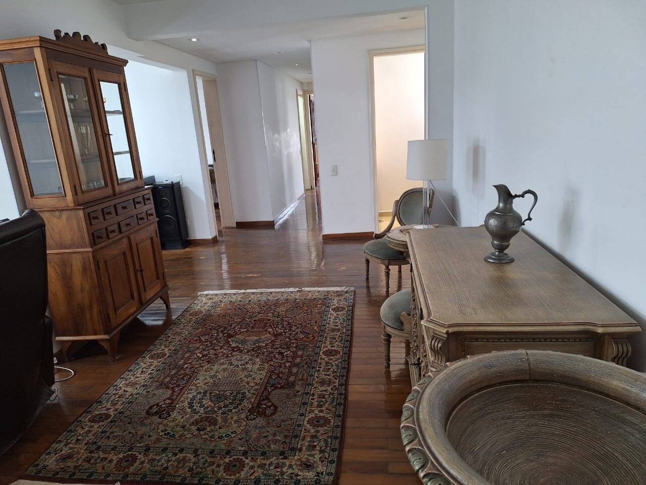 Apartamento à venda com 3 quartos, 130m² - Jardim Paulista,