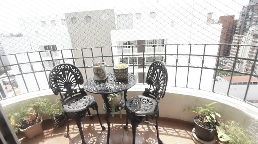  - Apartamento com 3 dormitórios à venda em Moema