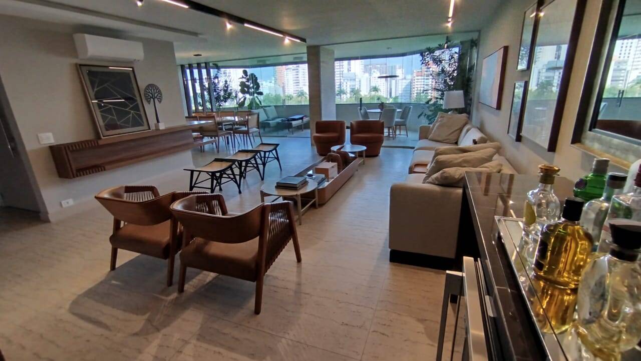 Apartamento para alugar com 4 quartos, 271,00m² - Jardim Europa,